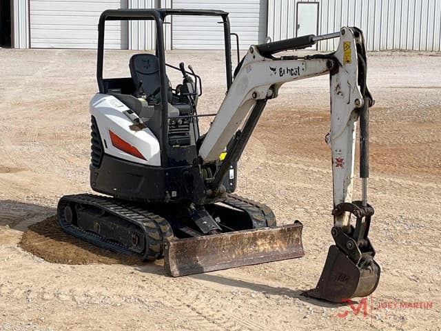 Image of Bobcat E26 equipment image 3