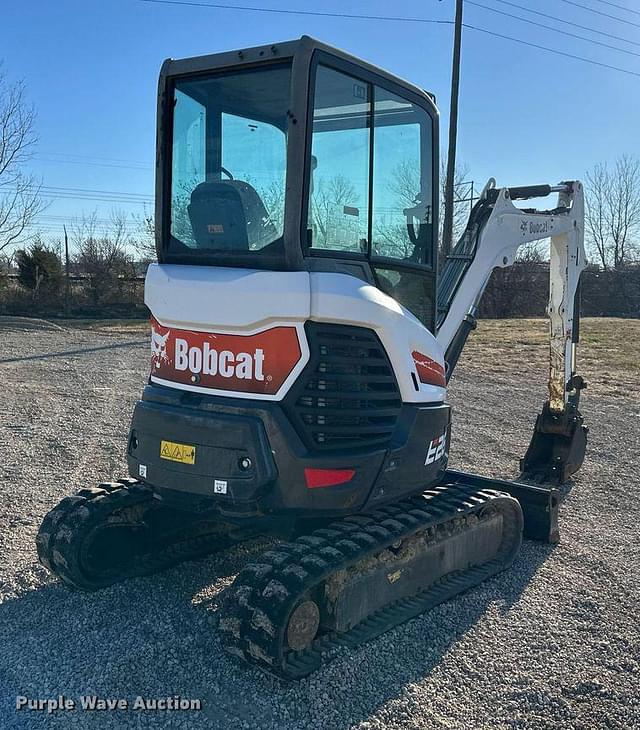 Image of Bobcat E26 equipment image 4