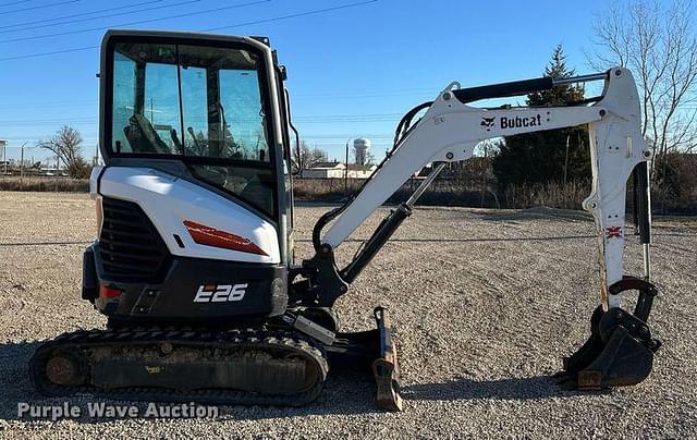 Image of Bobcat E26 equipment image 3