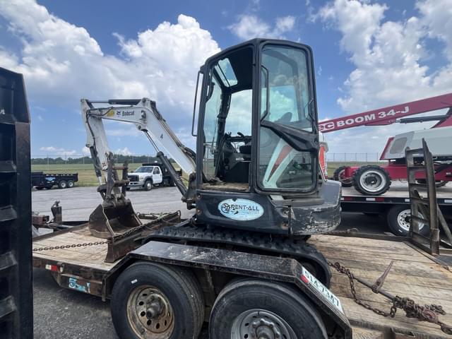 Image of Bobcat E32i equipment image 4