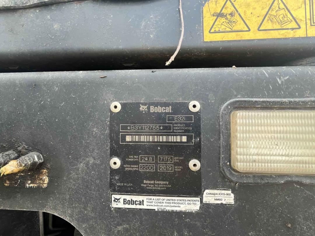 Image of Bobcat E32i Image 1