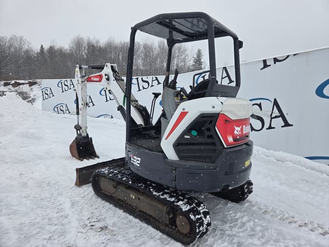 Image of Bobcat E32i equipment image 2