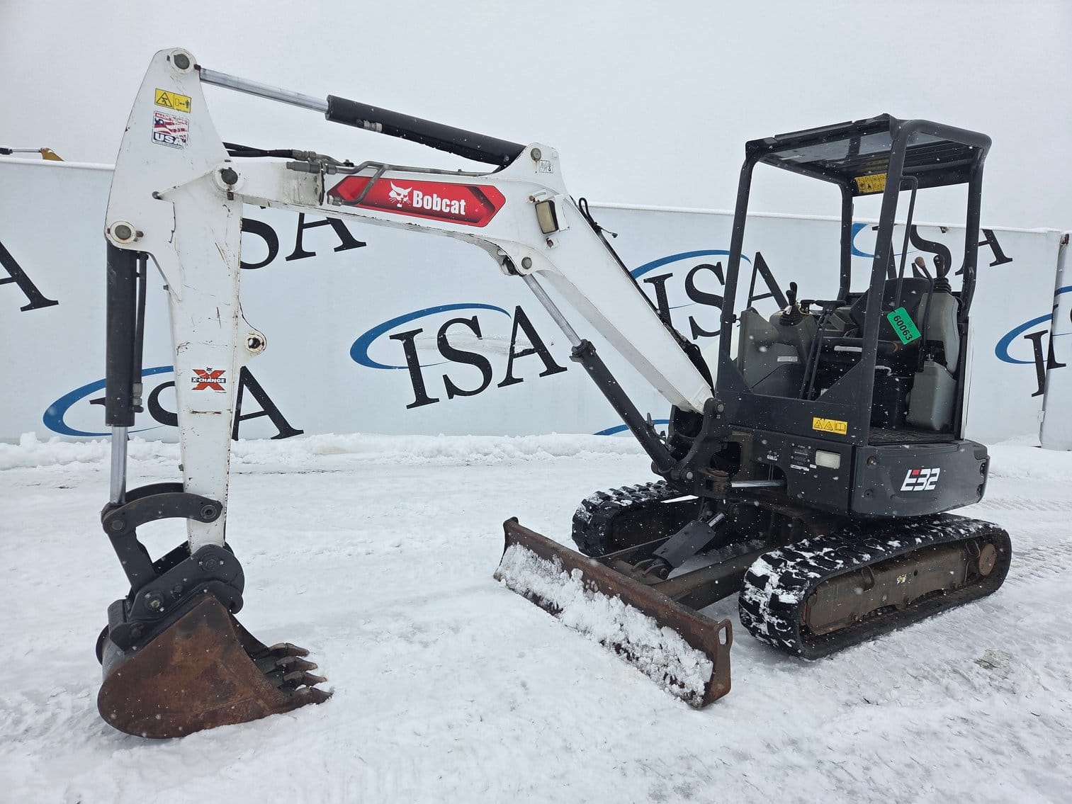 2019 Bobcat E32i Equipment Image0