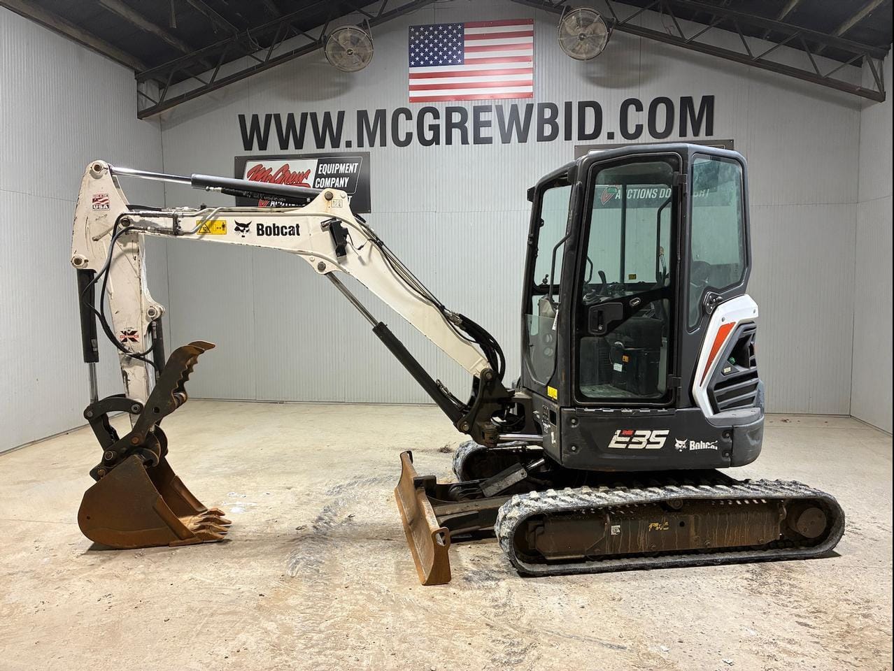 2019 Bobcat E35 Equipment Image0