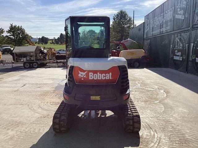 Image of Bobcat E35 equipment image 2