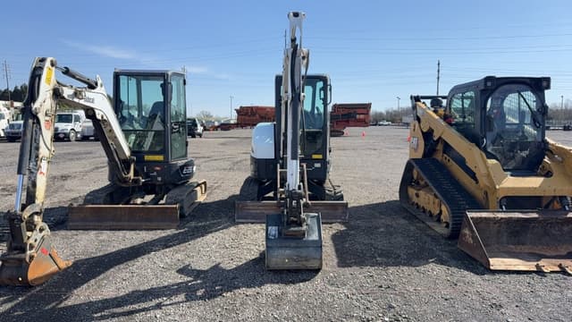 Image of Bobcat E35 equipment image 1