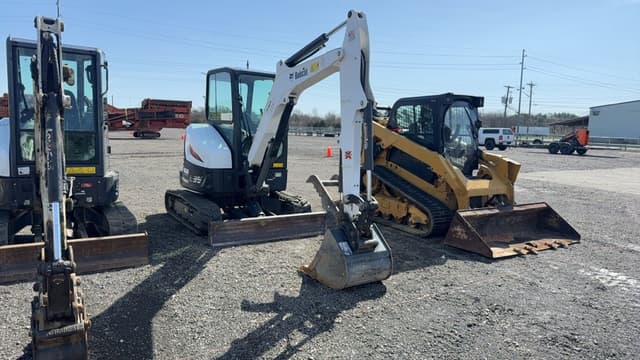 Image of Bobcat E35 equipment image 2