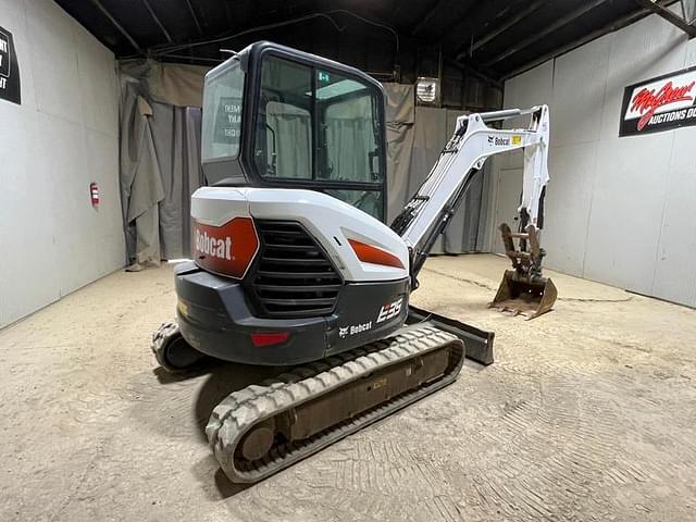 Image of Bobcat E35 equipment image 4