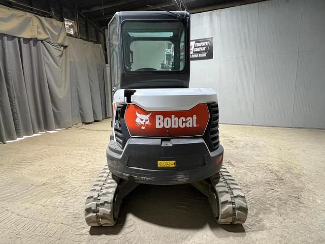Image of Bobcat E35 equipment image 3