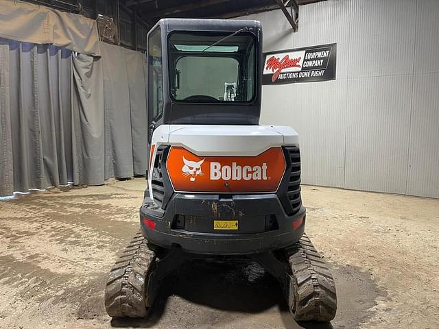 Image of Bobcat E35 equipment image 3