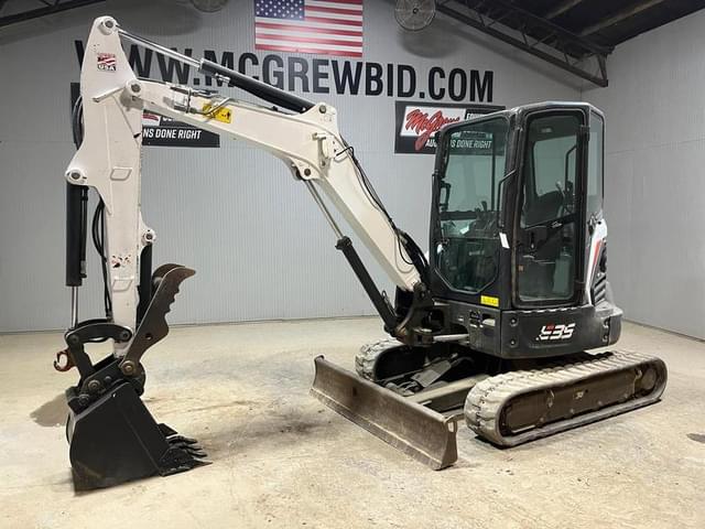 Image of Bobcat E35 equipment image 1