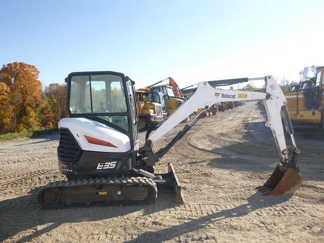 Image of Bobcat E35i equipment image 2