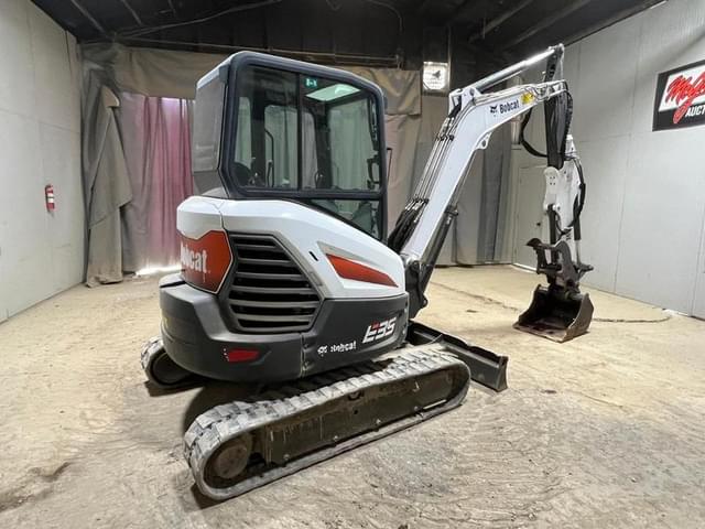 Image of Bobcat E35i equipment image 4