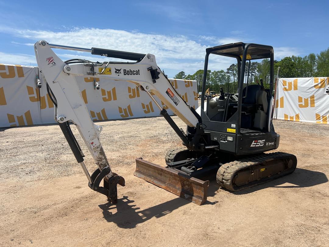 Image of Bobcat E35i Primary image