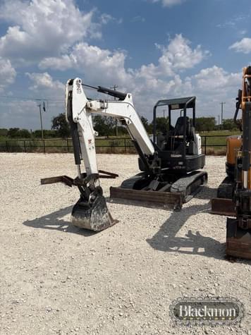 Main image Bobcat E42