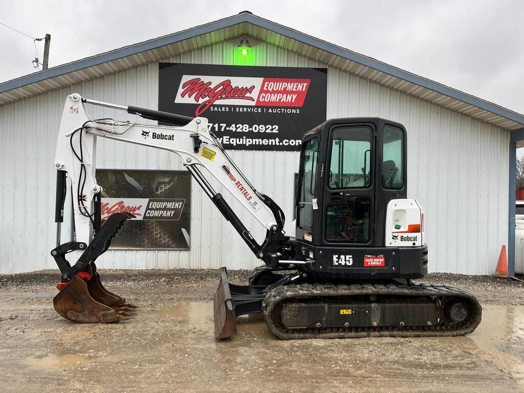 Main image Bobcat E45