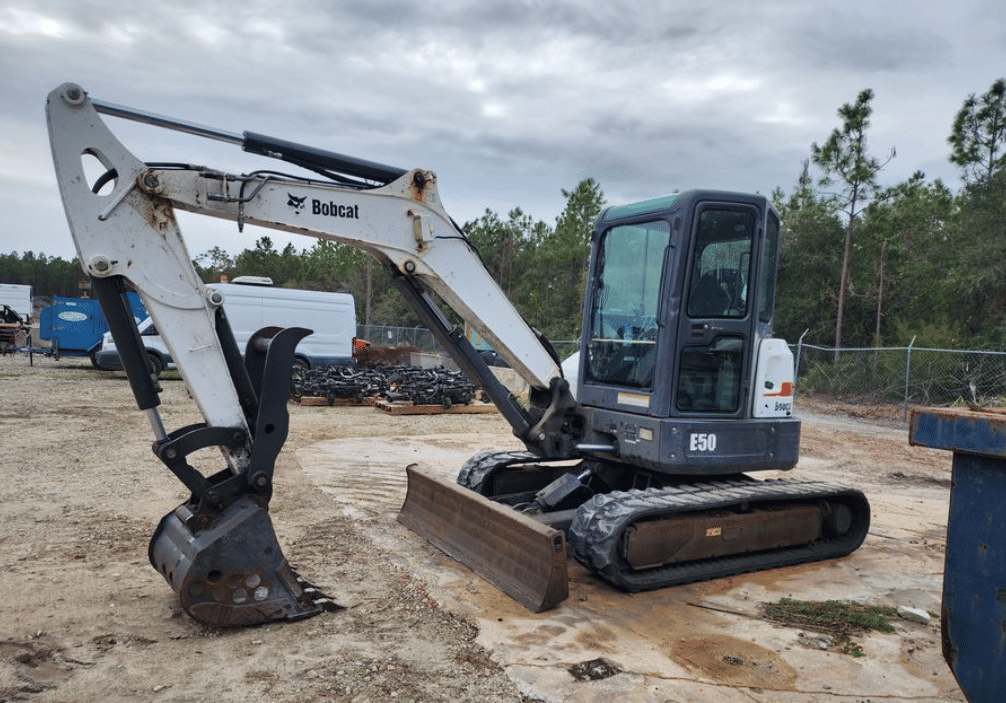 Main image Bobcat E50