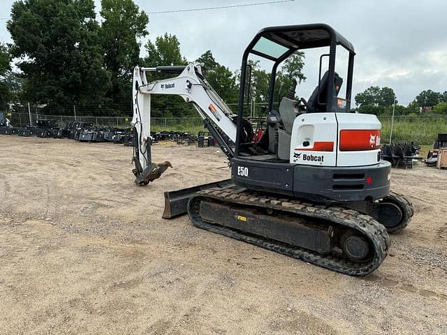 Image of Bobcat E50 equipment image 3