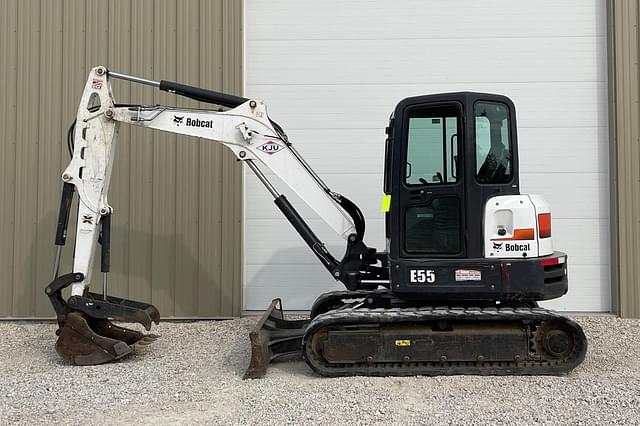 Image of Bobcat E55 equipment image 3