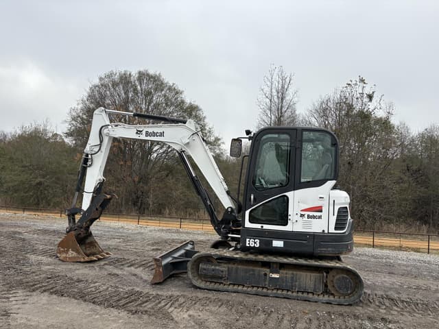 Image of Bobcat E63 equipment image 3