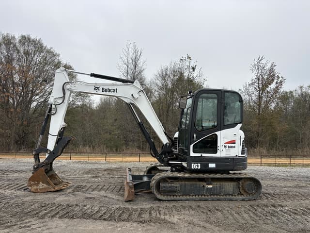 Image of Bobcat E63 equipment image 2