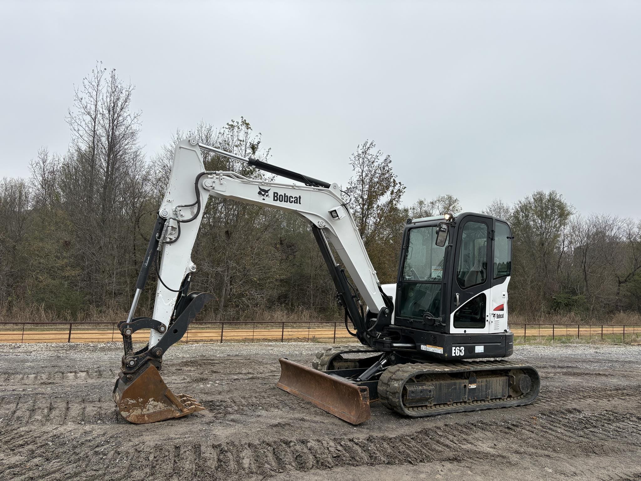 2019 Bobcat E63 Equipment Image0