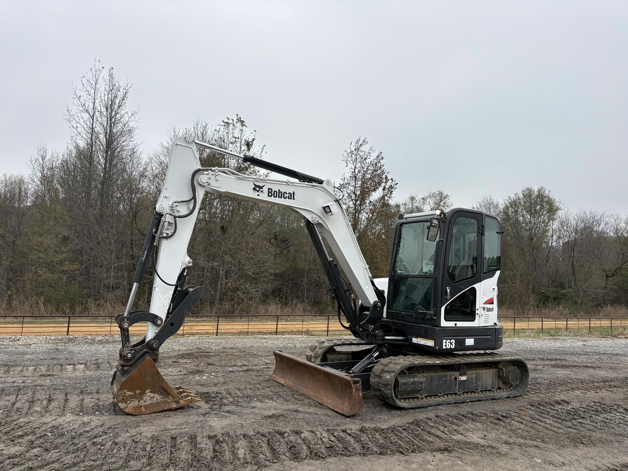 2019 Bobcat E63 Equipment Image0