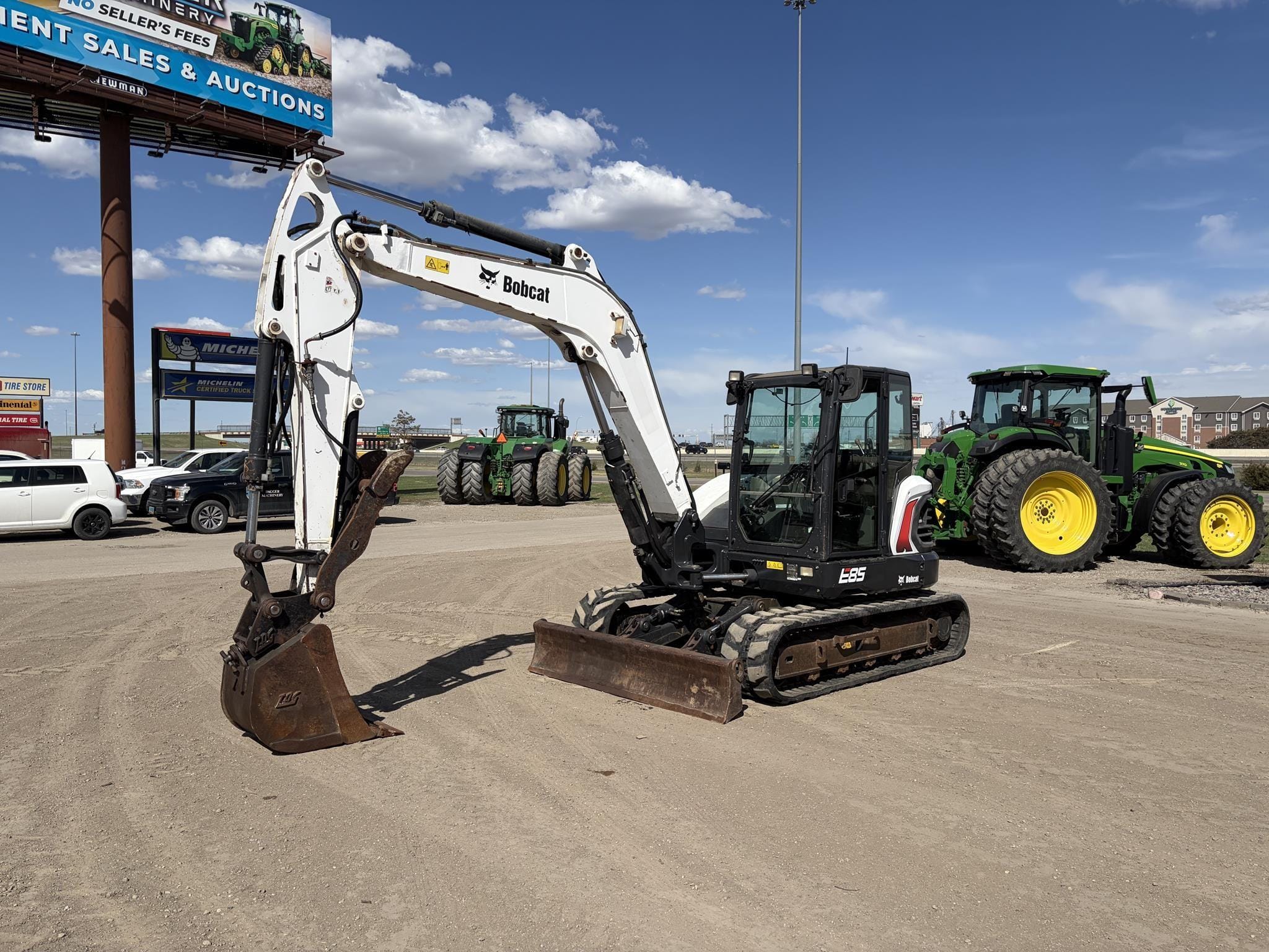 2019 Bobcat E85 Equipment Image0