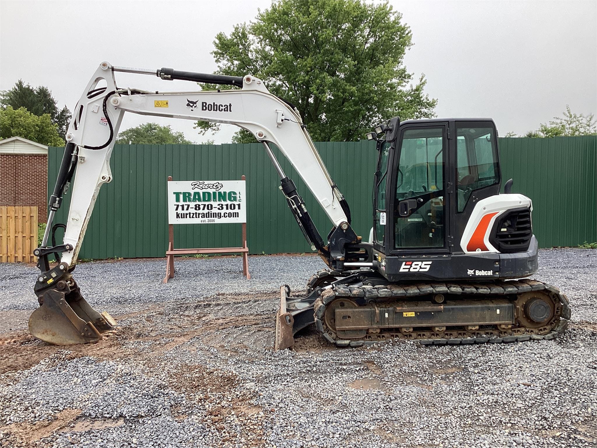Main image Bobcat E85