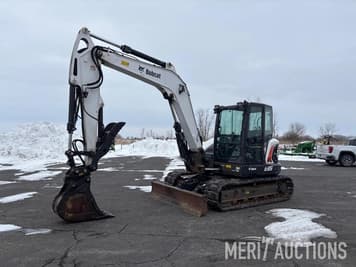 Main image Bobcat E85