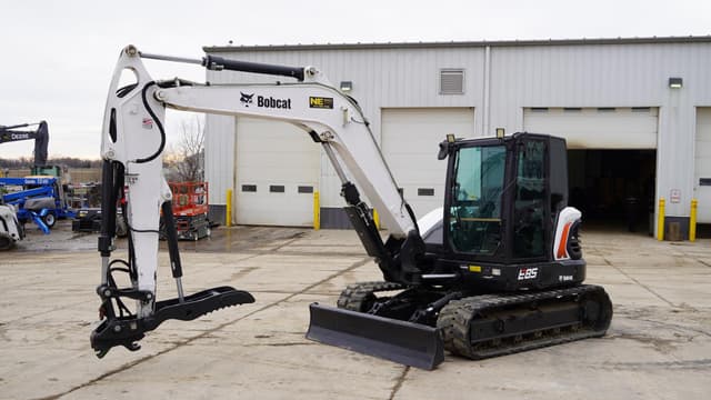 Image of Bobcat E85 equipment image 2