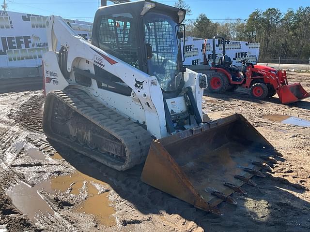 Image of Bobcat T740 equipment image 2