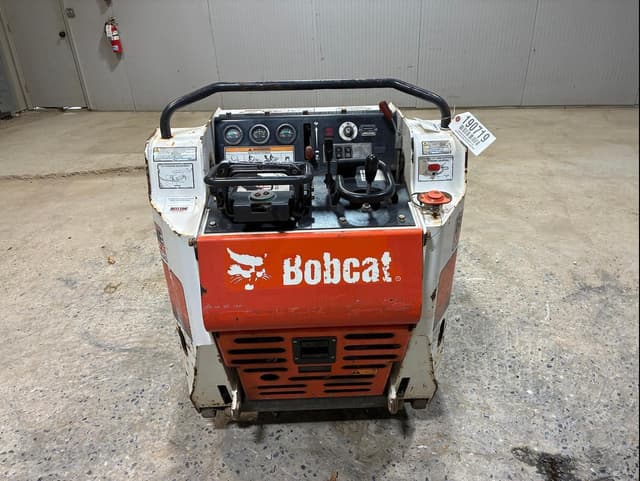 Image of Bobcat MT55 equipment image 4