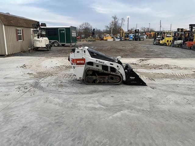 Image of Bobcat MT55 equipment image 4