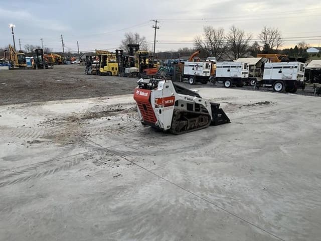 Image of Bobcat MT55 equipment image 3