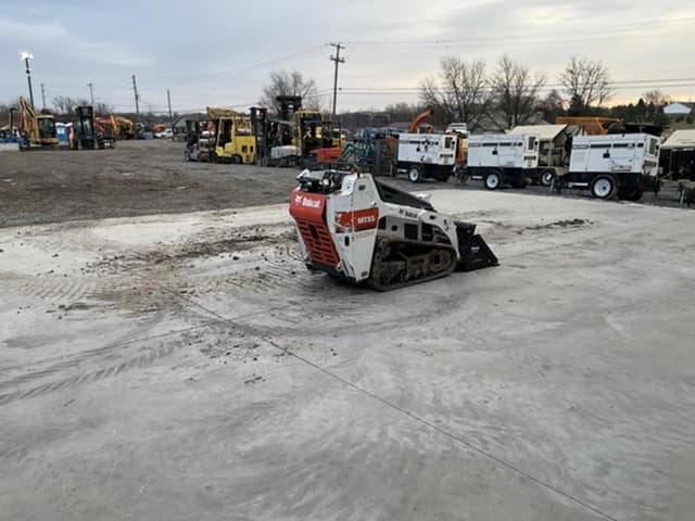 Image of Bobcat MT55 equipment image 3