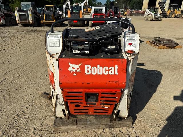 Image of Bobcat MT55 equipment image 3