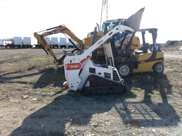 Image of Bobcat MT85 equipment image 2