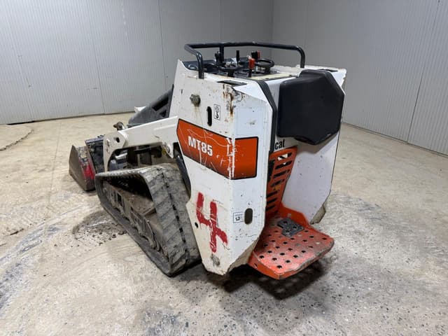 Image of Bobcat MT85 equipment image 2