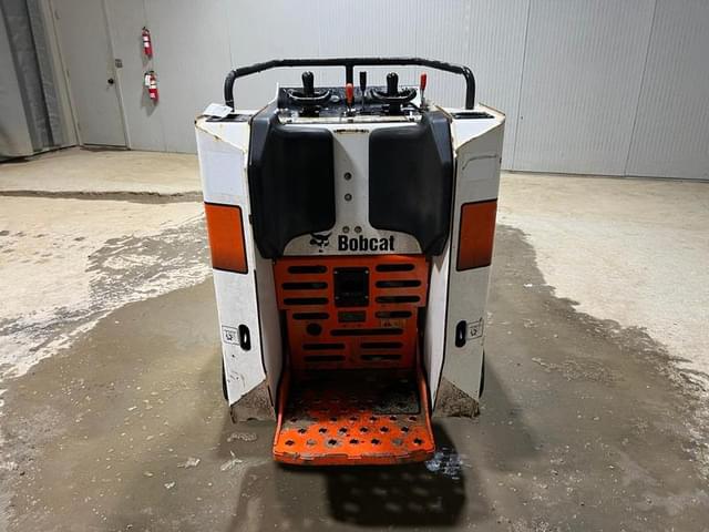 Image of Bobcat MT85 equipment image 3