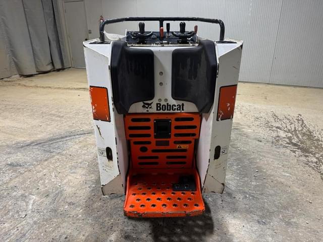 Image of Bobcat MT85 equipment image 3