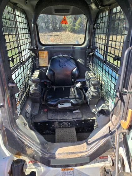 Image of Bobcat S550 equipment image 4