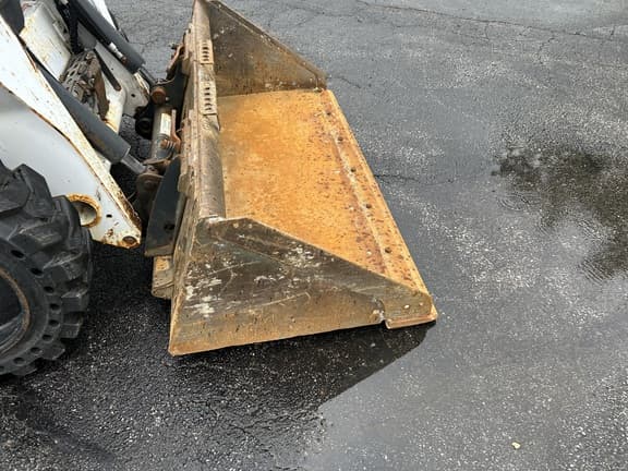 Image of Bobcat S550 equipment image 4