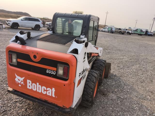 Image of Bobcat S550 equipment image 4