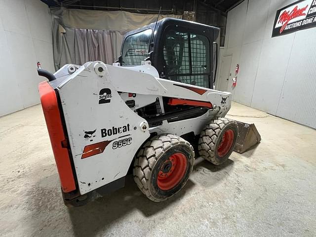 Image of Bobcat S550 equipment image 4