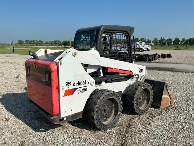 Image of Bobcat S550 equipment image 4