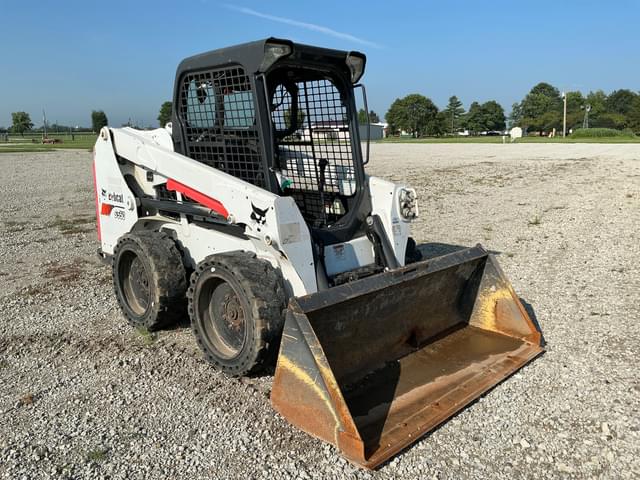 Image of Bobcat S550 equipment image 2