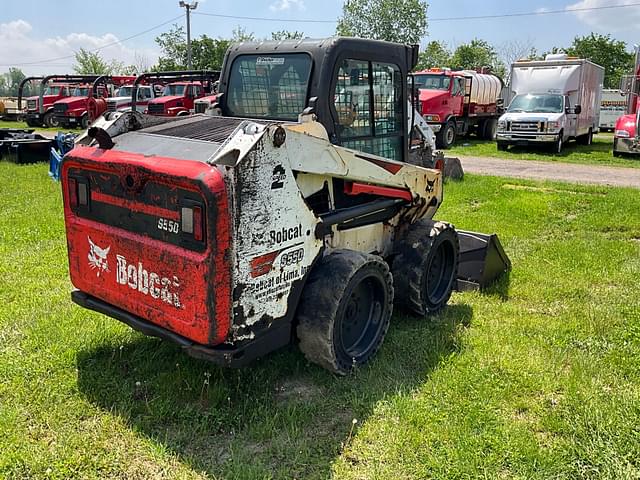 Image of Bobcat S550 equipment image 4