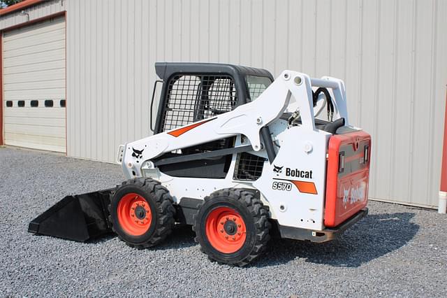 Image of Bobcat S570 equipment image 2