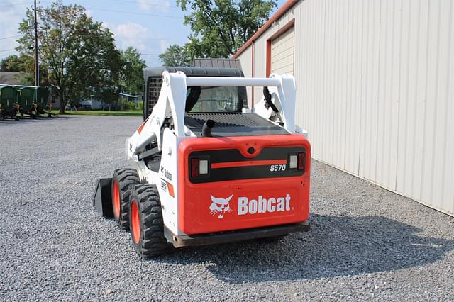 Image of Bobcat S570 equipment image 4